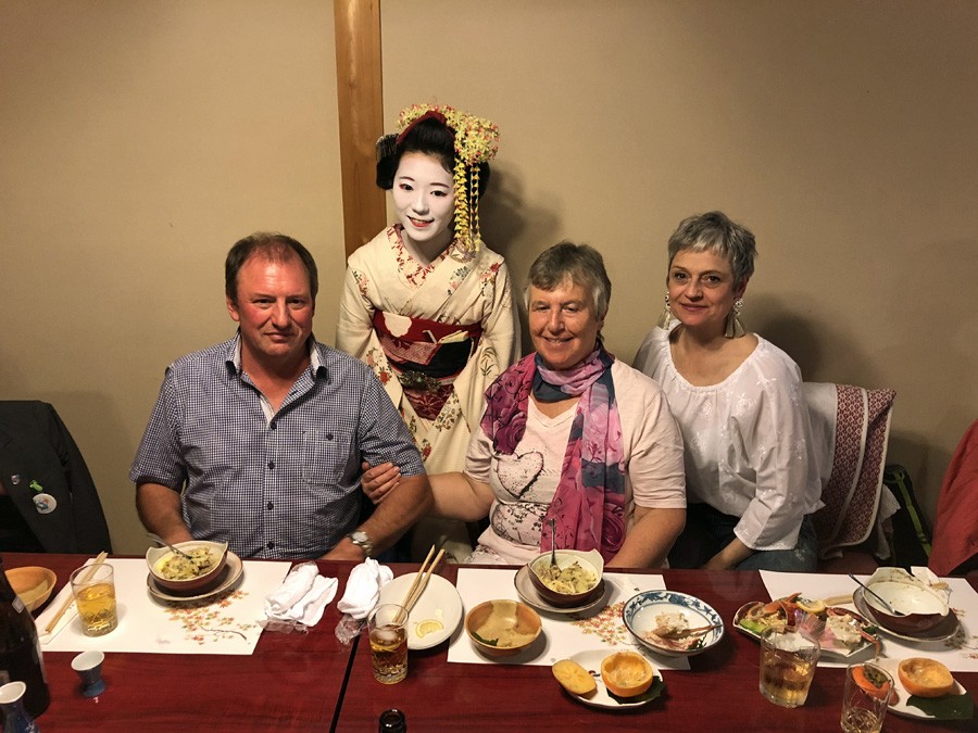 2018 11 03 c Abend mit Geisha und Maiko 32klein