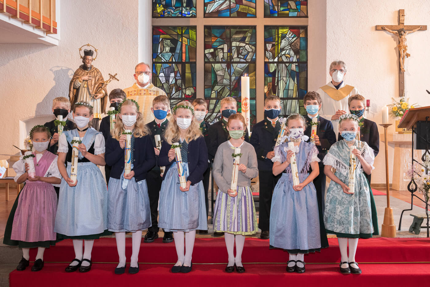 Gruppenbild von der Erstkommunion in Winkl